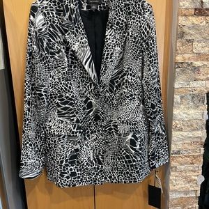 NEW! Halogen crepe blazer